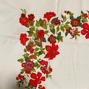 Retro Floral Print Tablecloth